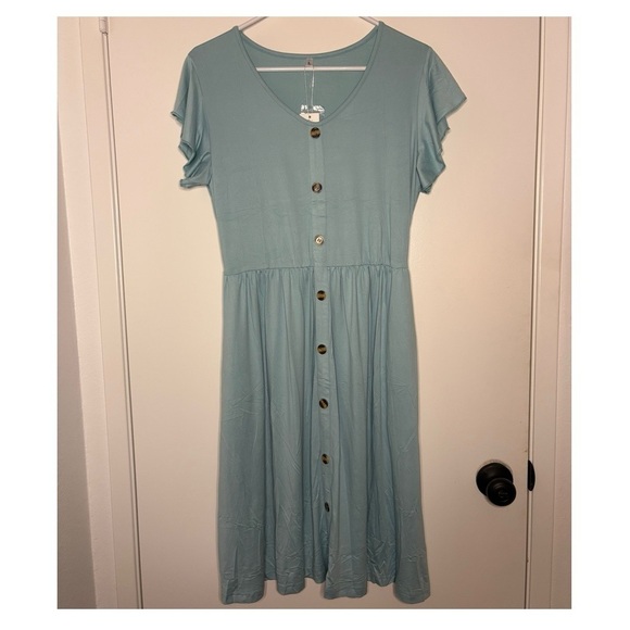 Dresses & Skirts - Elegant Blue Button-Down Dress